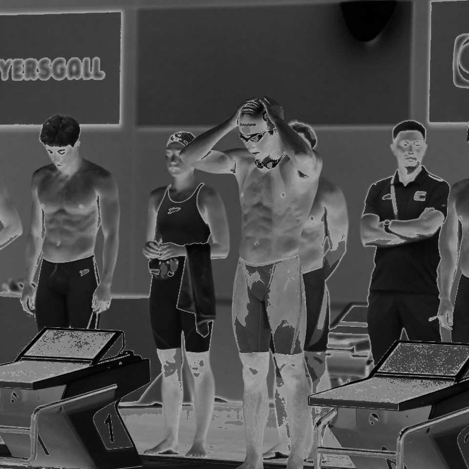 Kate Douglass – VĐV bơi của tháng Ultra Swim: 23,19 giây, kỷ lục thế giới và cuộc cách mạng toàn năng