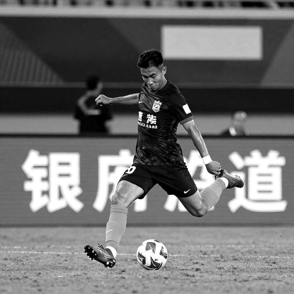 Nóng cuộc đua vô địch V-League 2026/27: Ngoại binh 4 suất, tham vọng 'siêu đội hình' và bài toán tài chính Nóng cuộc đua vô địch V-League 2026/27: Ngoại binh 4 suất, tham vọng 'siêu đội hình' và bài toán tài chính