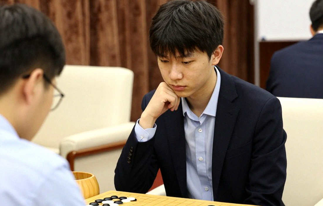 When Data Falls Silent: Lessons from a Chess Analysis with No Content When Data Falls Silent: Lessons from a Chess Analysis with No Content