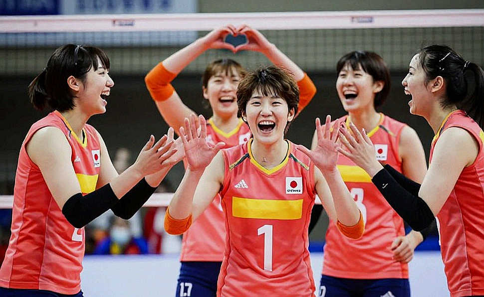 Thổ Nhĩ Kỳ đè bẹp Serbia 3-0 ở bán kết EuroVolley 2026: Khi thống kê không còn là con số, mà là bản án Thổ Nhĩ Kỳ đè bẹp Serbia 3-0 ở bán kết EuroVolley 2026: Khi thống kê không còn là con số, mà là bản án