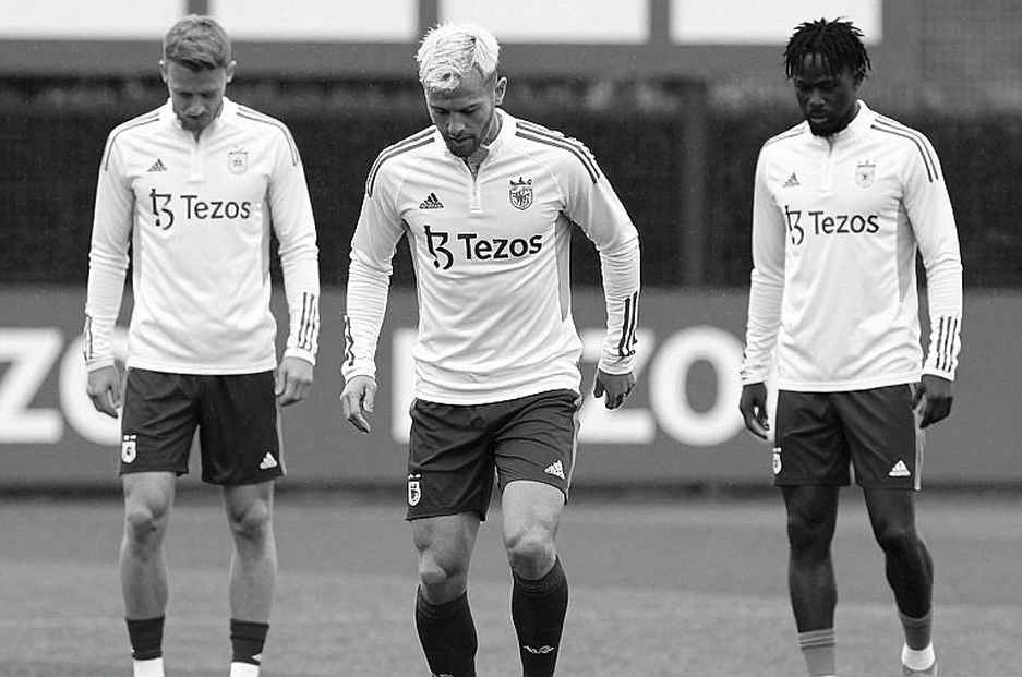 Enzo Fernandez 1,25 tỷ euro đến Man City: Maresca gây sốc, Rodri ra đi, Guardiola bị lãng quên